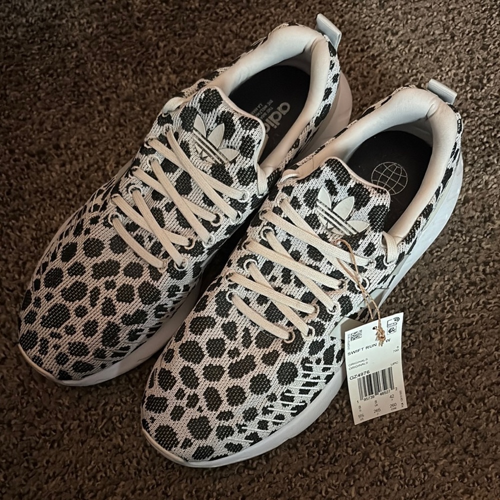 Adidas Sneakers